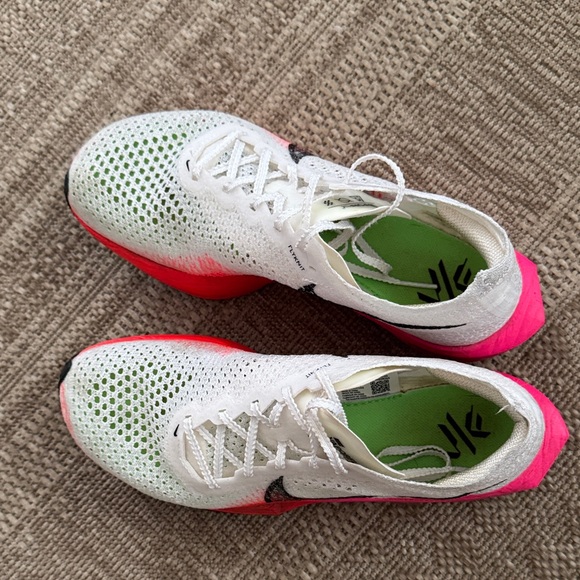 Nike Vaporfly Running Sneakers Carbon Plated - Picture 4 of 7